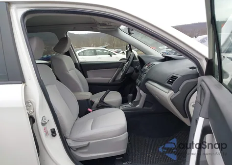 2014 Subaru Forester 2.5I Premium z USA, uszkodzony, nr VIN JF2SJAEC5EH551761